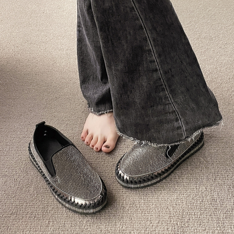 Ежедневни дамски мокасини с диаманти