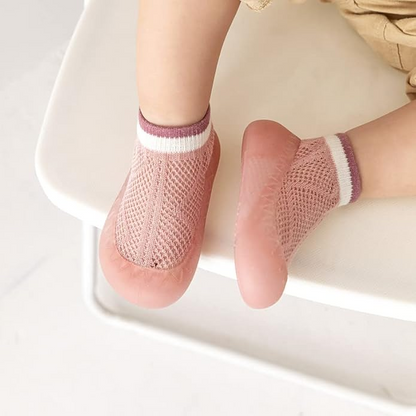 TinySteps™ – Противоплъзгащи се дишащи чорапи за деца, мрежест стил с подметка
